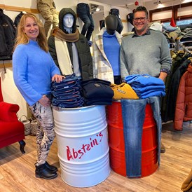 Einkaufen Mainz: Das Team von Abstein`s Mode in Nieder-Olm heißt Sie herzlich willkommen. - Abstein`s  Damen- und Herrenmode